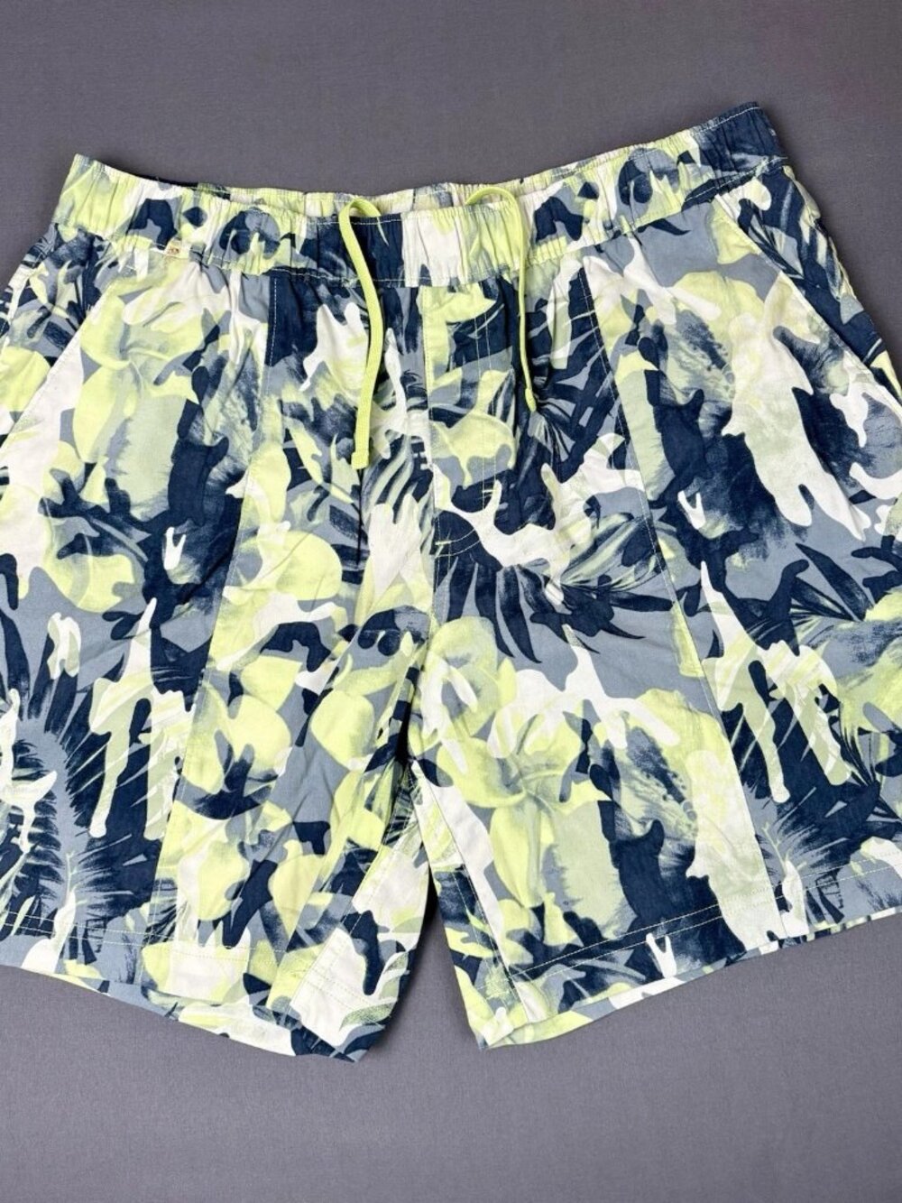 The North Face Class V Shorts Men's S Sharp Green Tropical Camo FlashDry
